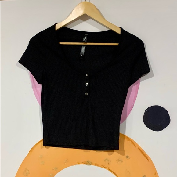 😻2FOR50😻NURSING FRIENDLY Victoria's sport crop top - Picture 1 of 7